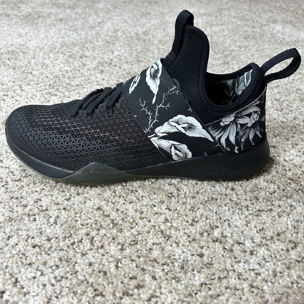 Nike Air Zoom Strong Floral Training Sneaker Womens 8.5 Black White AA3590-001